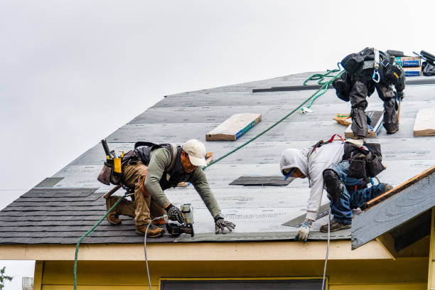 Professional Gutter Installation technician working in Selma, IN